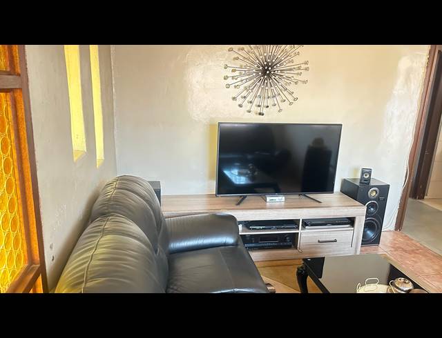 2 BEDROOM HOUSE FOR SALE IN MABOPANE  UNIT B